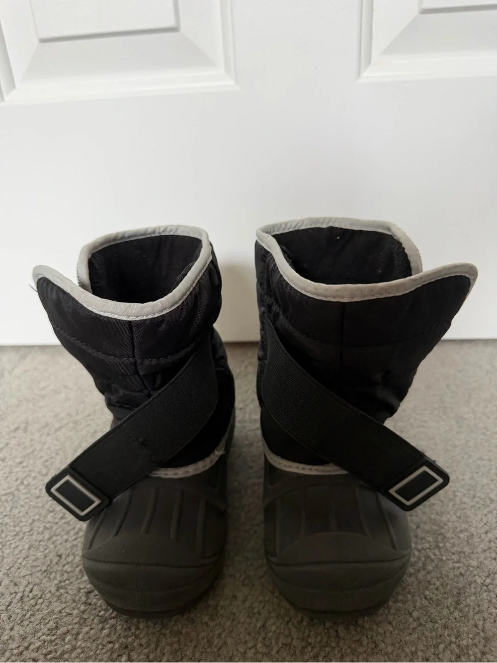 Cat & Jack Toddler Dane Waterproof Winter Boots on